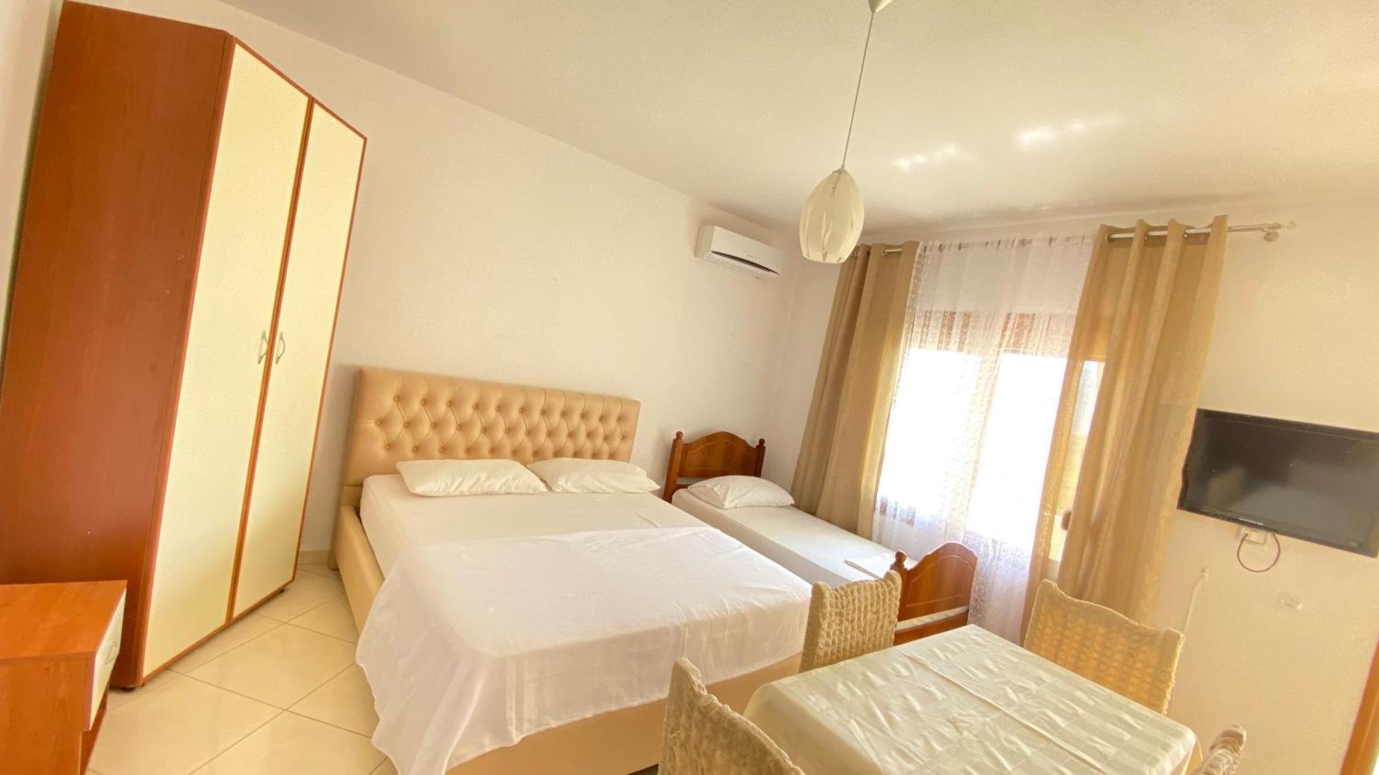 Apartament Radhime Vlorë Eksteriør billede